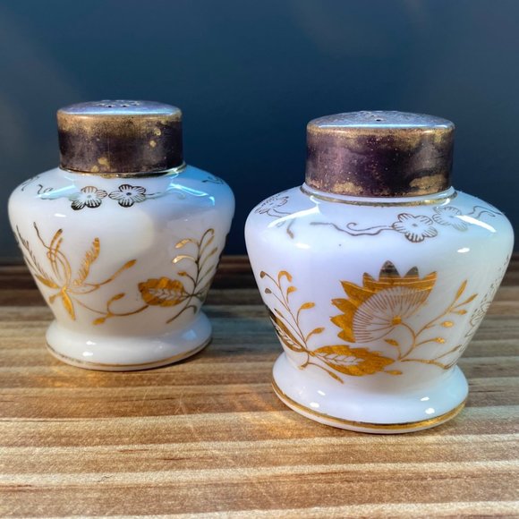 Vintage Irice Japan Porcelain Salt & Pepper Shakers-Hand Painted w/Brass Caps - Picture 2 of 7